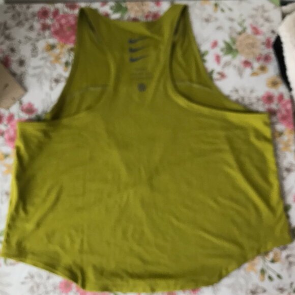 Nike Dri Fit Tank Top-Women-NWT - Picture 7 of 7